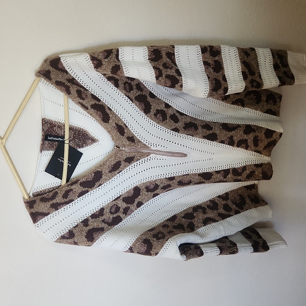 XL knitted sweater